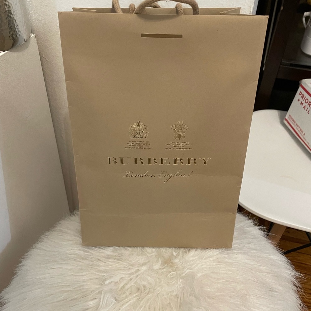 Burberry paper bag